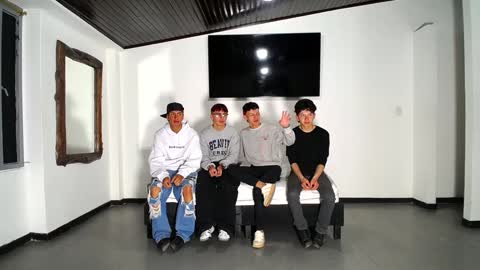 THOMAS AND DAMIAND online show from September 2025 06:09:02 PM