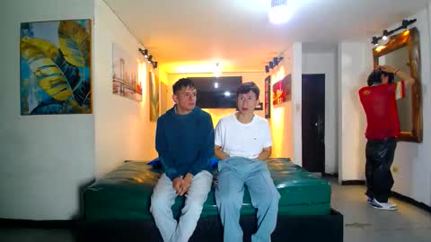 THOMAS AND DAMIAND online show from May 2026 01:17:02 PM