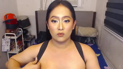 Snapshot of goddamngorgeous chatting on December 2024 05:20:01 AM GodDamnGorgeous online show from December 2024 05:20:01 AM