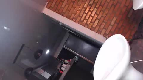 daniela online show from February 2025 04:48:02 AM