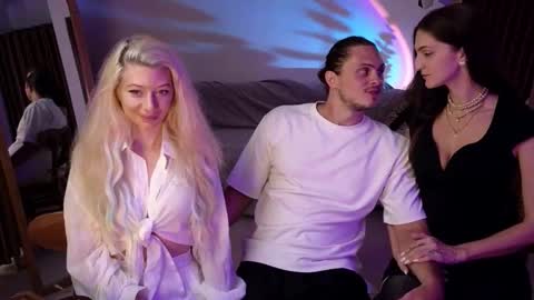   330 UTC2 girls   online show from March 2026 04:39:01 AM