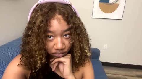 Goddess Daisy Sky online show from January 2025 05:44:01 PM