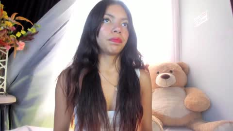 Snapshot of goddessjulieta chatting on January 2025 07:18:02 PM Julieta online show from January 2025 07:18:02 PM