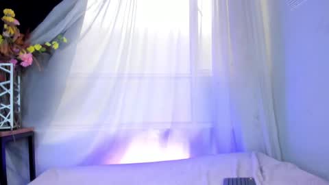 Snapshot of goddessjulieta chatting on February 2025 07:16:01 PM Julieta online show from February 2025 07:16:01 PM