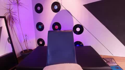 Snapshot of goddessjulieta chatting on September 2025 07:58:02 PM Julieta online show from September 2025 07:58:02 PM