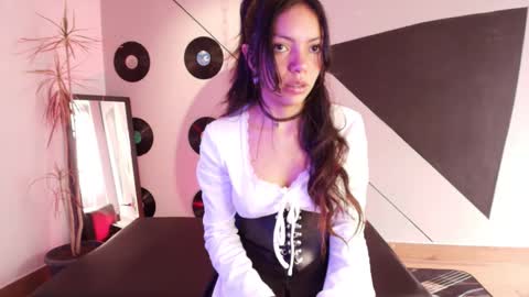 Snapshot of goddessjulieta chatting on September 2025 07:24:02 PM Julieta online show from September 2025 07:24:02 PM