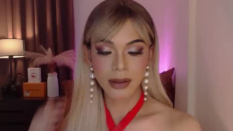 Snapshot of goddessmichaella chatting on December 2024 03:09:02 PM Michaella online show from December 2024 03:09:02 PM