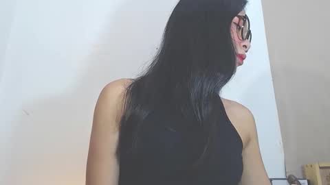 Kyla and Nian online show from November 2025 11:25:02 AM