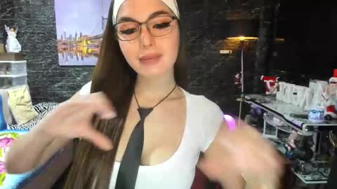 angel online show from September 2025 03:22:01 AM