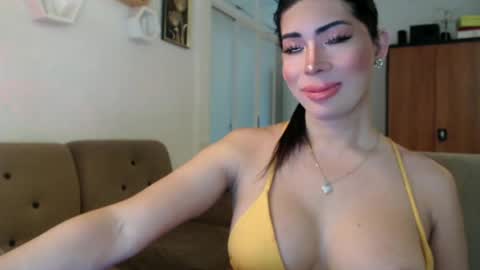 Snapshot of goddessofbigcock chatting on June 2026 02:25:01 AM Eva online show from June 2026 02:25:01 AM