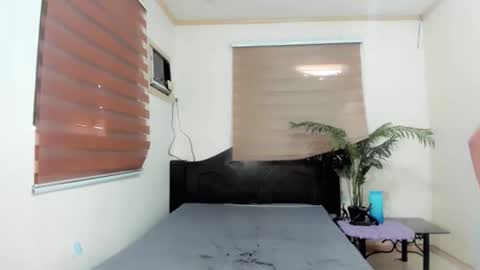 JENNIFER online show from April 2026 04:59:02 AM