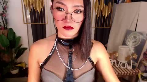 Snapshot of goddessquinnie chatting on February 2025 01:58:01 AM quinnie online show from February 2025 01:58:01 AM