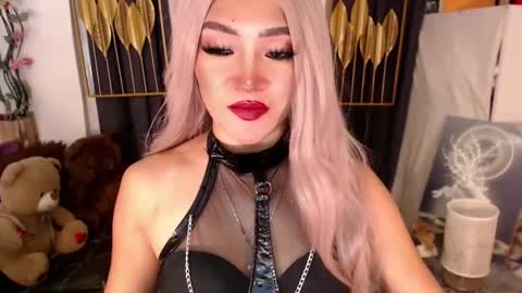 Snapshot of goddessquinnie chatting on March 2025 12:48:01 AM quinnie online show from March 2025 12:48:01 AM