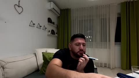 gold_alpha_boy online show from October 2025 07:56:02 PM