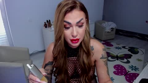 Nicole.. online show from January 2025 09:19:01 AM