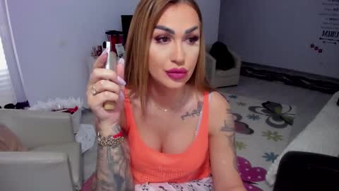 Nicole.. online show from March 2025 07:21:02 AM