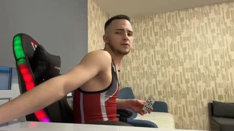 Golden boyyy21 online show from January 2025 01:38:02 PM