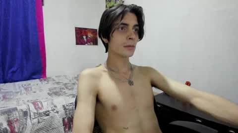 Snapshot of golden_ryan chatting on October 2025 02:53:02 AM Jmmmm online show from October 2025 02:53:02 AM