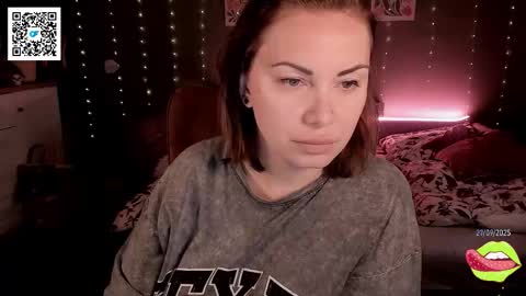 Snapshot of golden_sugar chatting on September 2025 12:21:02 PM Shy in the streets but a freak in the sheets online show from September 2025 12:21:02 PM