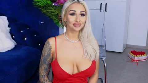 GoldenAmberX online show from January 2025 10:27:01 PM