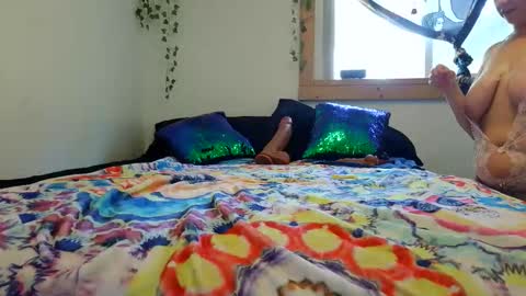 XxPretentious PeachxX online show from May 2026 07:10:01 PM
