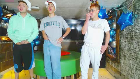 GOLDENJOI online show from December 2024 12:41:02 PM