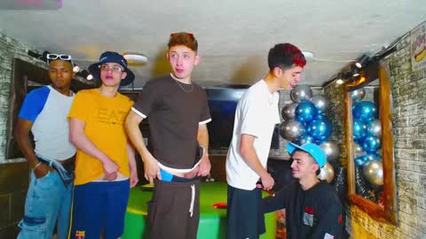 GOLDENJOI online show from December 2024 01:38:02 PM