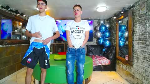 GOLDENJOI online show from December 2024 12:38:01 PM