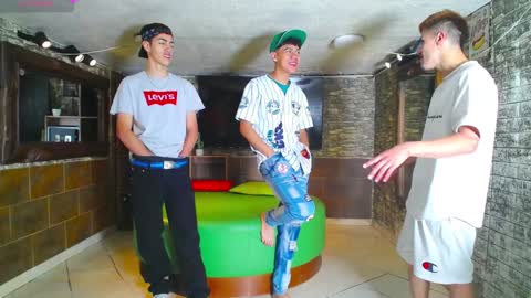 GOLDENJOI online show from January 2025 11:39:02 AM