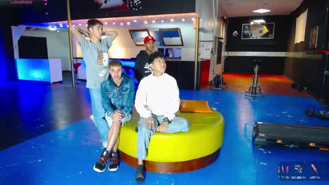 GOLDENJOI online show from January 2025 12:37:01 PM