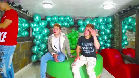 GOLDENJOI online show from January 2025 12:43:02 PM