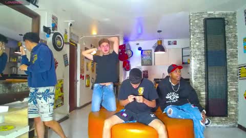 GOLDENJOI online show from February 2025 11:31:02 AM