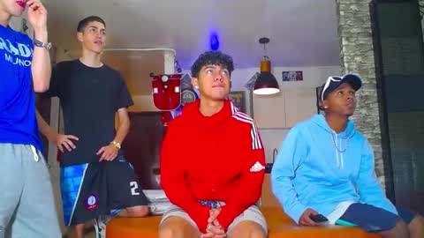 GOLDENJOI online show from February 2025 11:35:02 AM