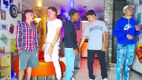 GOLDENJOI online show from February 2025 11:41:02 AM