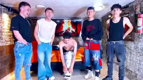 GOLDENJOI online show from September 2025 10:10:02 PM