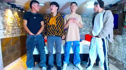 GOLDENJOI online show from September 2025 10:10:02 PM