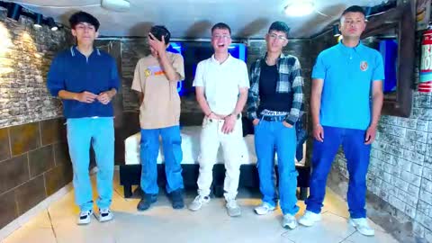 GOLDENJOI online show from September 2025 10:12:02 PM