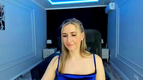 Snapshot of goldenlighte chatting on February 2025 04:44:01 PM Olivia online show from February 2025 04:44:01 PM