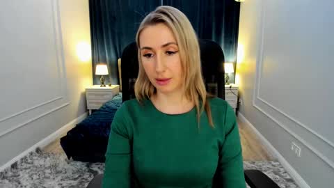 Snapshot of goldenlighte chatting on February 2025 02:35:02 PM Olivia online show from February 2025 02:35:02 PM