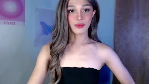 Snapshot of goldenlily69 chatting on March 2025 11:28:02 PM Lily is Gold online show from March 2025 11:28:02 PM