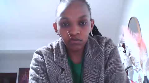 goldenmusexo online show from April 2026 10:56:02 PM