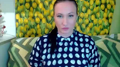 goldmoonn online show from December 2024 09:52:02 PM