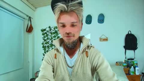 Goldy Loyal93 online show from February 2026 05:48:02 AM