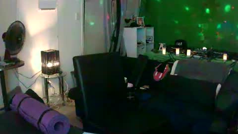 Snapshot of goldyguy011 chatting on February 2025 06:04:02 PM goldyguy011 online show from February 2025 06:04:02 PM