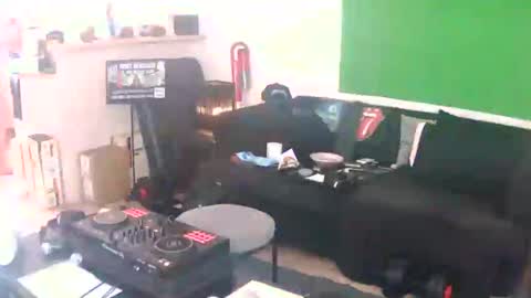 goldyguy011 online show from July 2026 01:05:02 AM