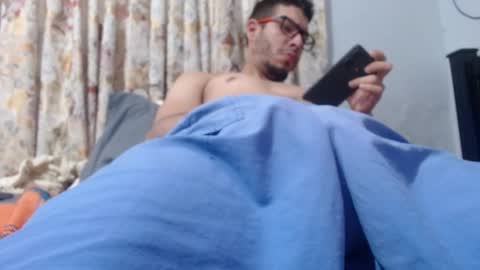 Snapshot of gollfather97 chatting on December 2024 03:01:02 PM julin Andrs online show from December 2024 03:01:02 PM