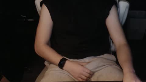 Snapshot of gonejerking chatting on January 2025 08:09:01 AM Nervous online show from January 2025 08:09:01 AM