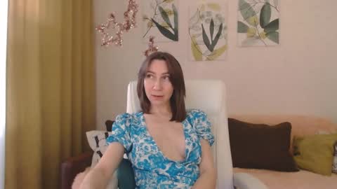 Good GlamorGirl online show from January 2025 04:44:02 AM