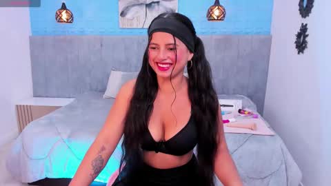 Katty online show from March 2026 10:44:02 AM