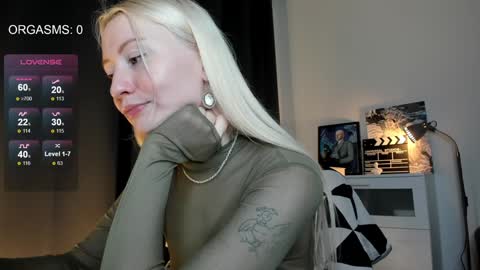 SOPHIE online show from December 2024 08:58:02 PM